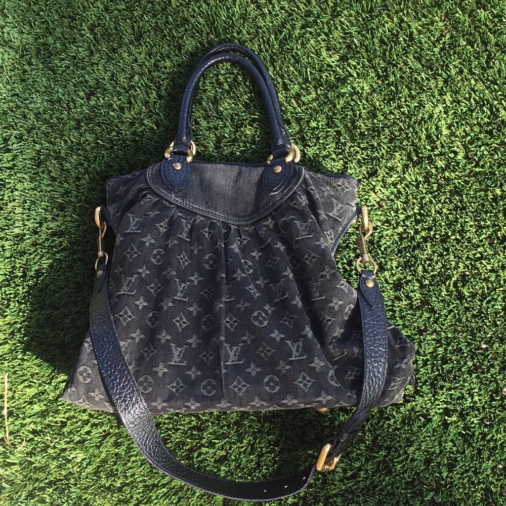 Authentic Louis Vuitton Purse